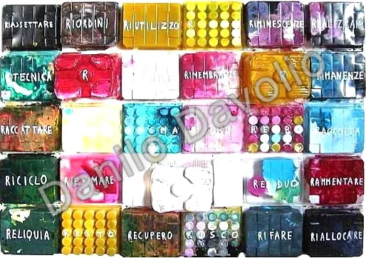 R, 2000, Plastica - olio - tempera - pennarello su compensato